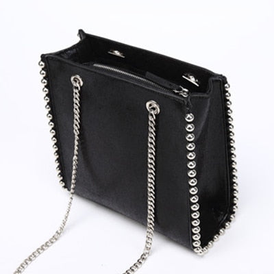 Retro Large Capacity Tote Bag Women Fashion Chain Rivet Shoulder Bags Lady Commuting Pu Leather Purses Bags Solid Color Bag Bead